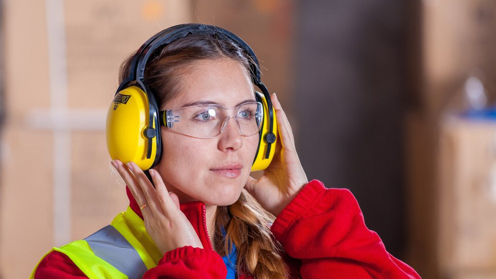 The Complete Guide to Custom Printed Safety Vests